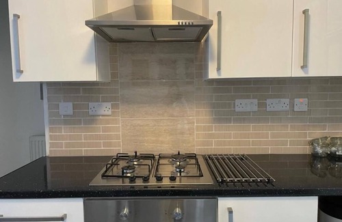 Liverpool Apartment | CityStays Rooms with Free Parking - Deluxe Double Room 5