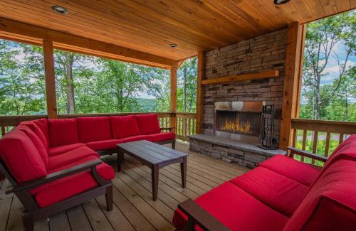 McHenry House | CJs Mountain Lodge