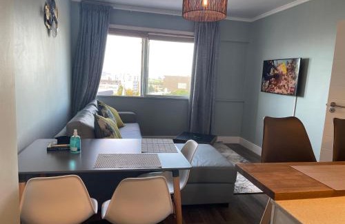 Three Anchor Bay Apartment | CJ’s OceanCityView Modern Secure 1 bed apartment