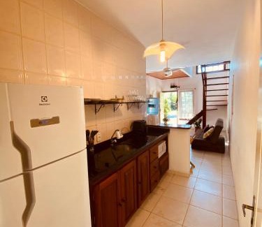 Mangueira House | Clássica casa de férias com piscina 2km do centro
