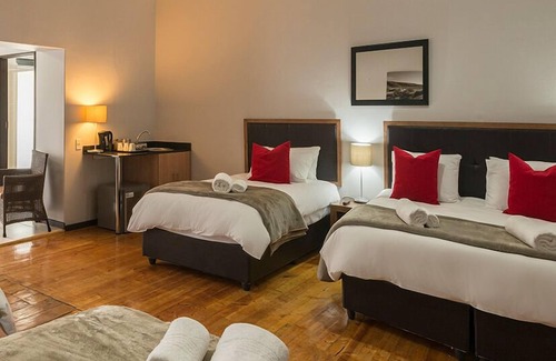 Cederberg Hotel | Clanwilliam Hotel by Country Hotels