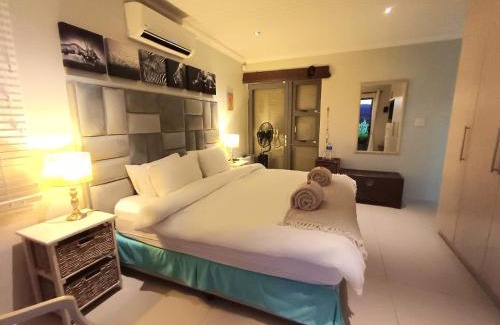 Cederberg House | Clanwilliam Oasis BnB Guest House - Naturism, Boating, Hiking & more