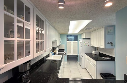 Key Colony Beach House | Clara`s Ocean Gem Condo 2bed 2bath third floor wit