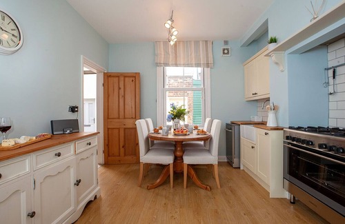 West Cliff Cottage | Clarence Cottage