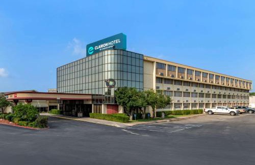 Broken Arrow Hotel | Clarion Hotel Broken Arrow - Tulsa