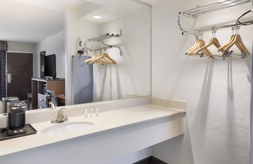 Concord Hotel | Clarion Hotel Concord/Walnut Creek