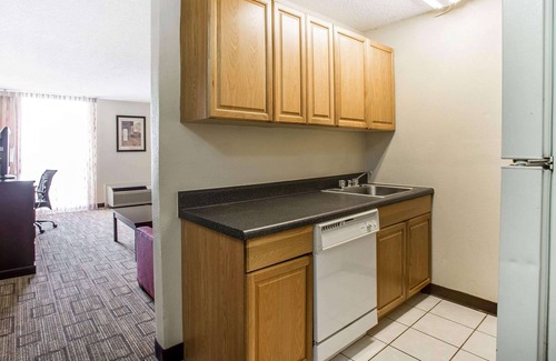Fort Mill Hotel | Clarion Hotel Fort Mill Near Amusement Park