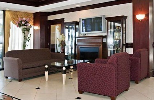 Fredericksburg Hotel | Clarion Inn Fredericksburg North