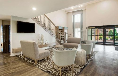 College Park Hotel | Clarion Pointe Atlanta Airport College Park
