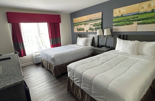 Greensboro Hotel | Clarion Pointe - Greensboro Coliseum Area