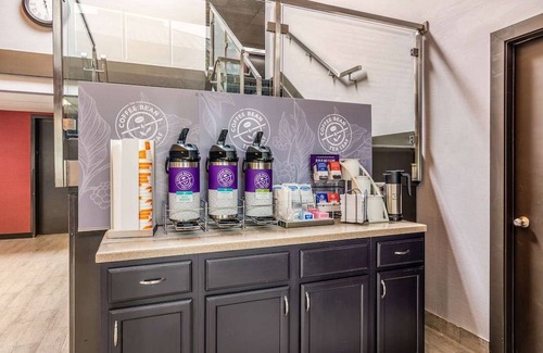 Jamestown Hotel | Clarion Pointe Jamestown - Falconer