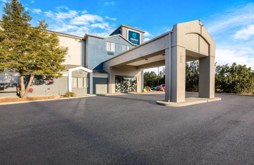 Sevierville Hotel | Clarion Pointe Sevierville-Pigeon Forge