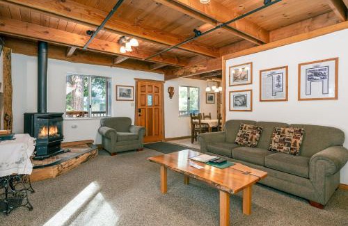 Yosemite West House | Clark Cabin