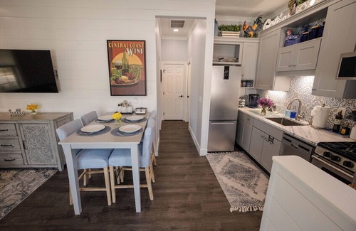 Templeton Apartment | Clark House One Bedroom Apartment is the perfect spot for a wine getaway for two!