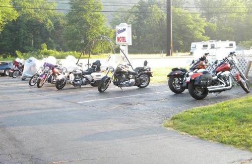 Maggie Valley Hotel | Clarketon Motel - Maggie Valley