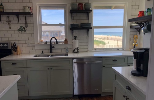 Kitty Hawk Cottage | CLASSIC 1935 OCEANFRONT BEACH COTTAGE