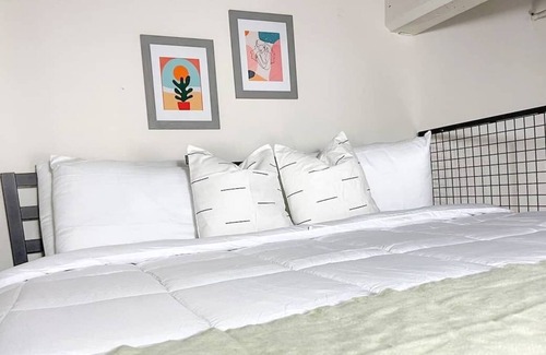 Smoketown Jackson Apartment | Classic 1BD/1BA + Gym - Downtown Louisville