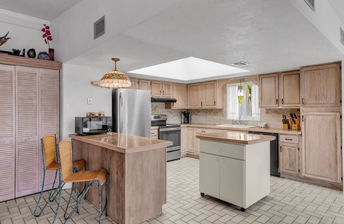 Islamorada House | Classic 2 bedroom, 2 Bath Islamorada Home with Dockage