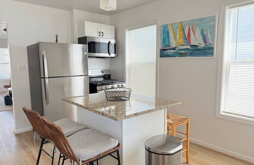 Manasquan Cottage | Classic 3-bedroom cottage in beautiful Manasquan. Just two blocks to the beach!