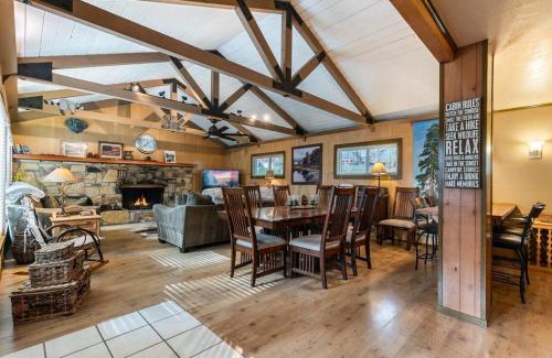 Cedar Flat House | Classic 3BD Tahoe Cabin with Hot Tub