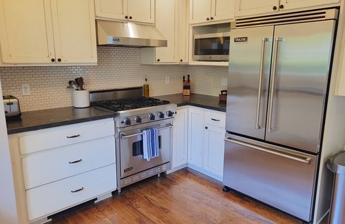 North Admiral House | Classic Admiral District Townhome - 3 bedrooms, 31/2 baths, sleeps 6