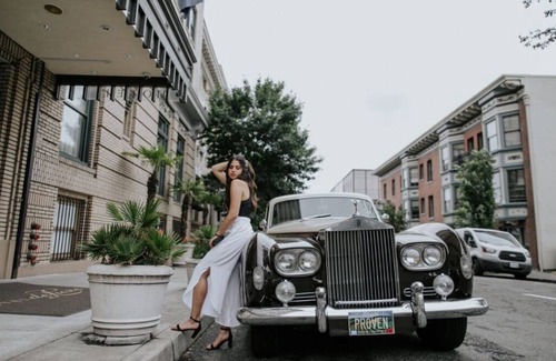 Goose Hollow Apartment | Classic and Elegant Studio Suite in Prime Location