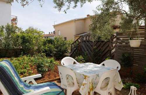 Krk Apartment | Classic and Trendy Apartment with Terrace