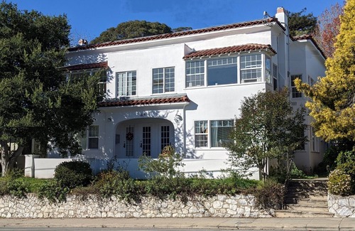 Seabright Apartment | Classic apartment central Santa Cruz