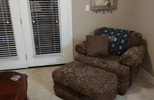 Foley Condo | Classic Comfortable Condo, 3/2, Wifi, Pool, Location, OWA, Sports-plex, Shopping