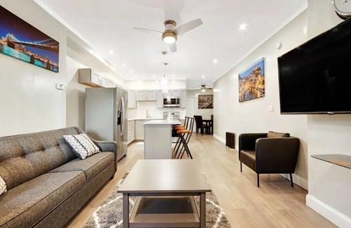 Bushwick Apartment | Classic & Comfortable Stay in Brooklyn: