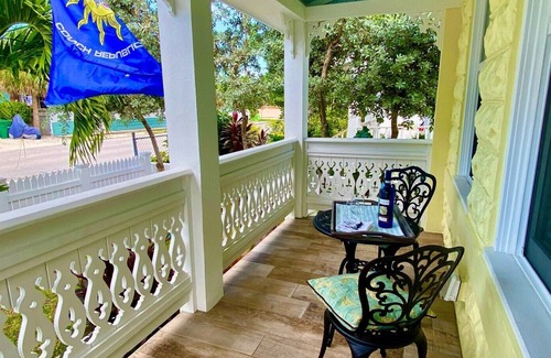 New Town Cottage | Classic Historic Key West Cottage