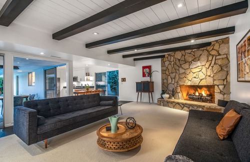 View Park-Windsor Hills House | Classic LA Mid-Century 4Bed/4Bath - Heated Pool
