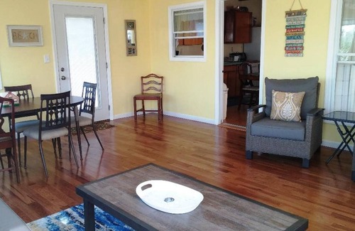 Loveladies House | Classic Lagoon Front House-Perfect for Boaters & Beach Lovers!