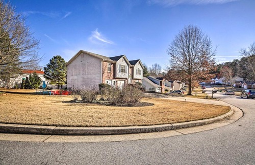 Lithonia House | Classic Lithonia Home - Near Golf and Stone Mtn