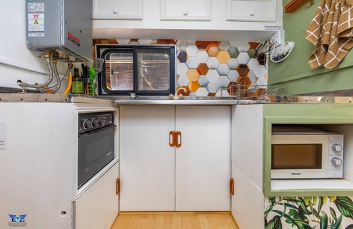 Stanford House | Classic mobile home next to vlei in birdsactuary.