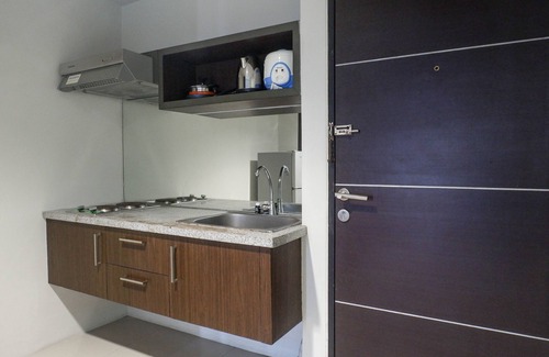 Siwalankerto Apartment | Classic Modern Studio Room Apartment at The Square Surabaya