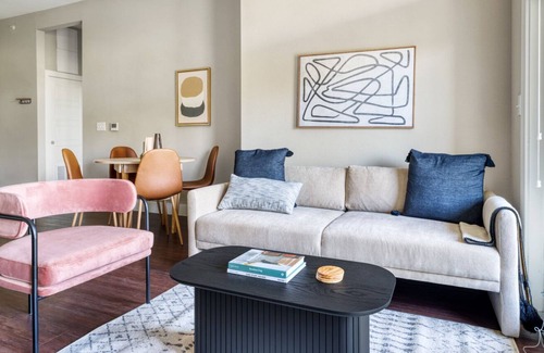 Mueller Apartment | Classic Mueller 2BR w/ Pool, W/D & Gym, nr park, by Blueground