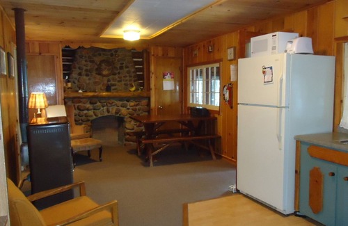 Hayward Resort | Classic Northwoods Cabin