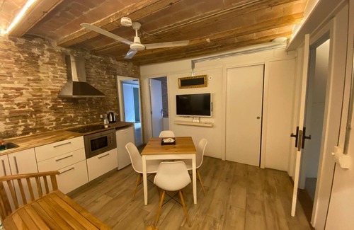 La Ribera Apartment | Classic Palau Apartments