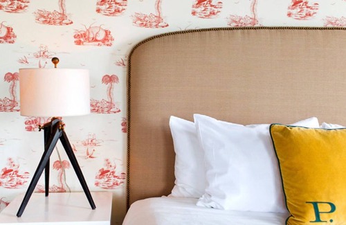 Wilshire Montana House | Classic Queen at Palihouse Santa Monica, Pets Are Welcome!