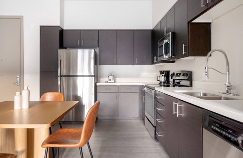 Morse Park Apartment | Classic Sunnyvale 2BR w/Pool, A/C & W/D, nr Google, by Blueground
