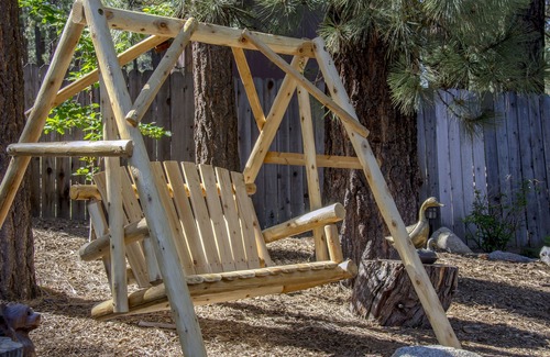 South Lake Tahoe Cabin | Classic Tahoe Charm! Dogs OK! Close to Everything!