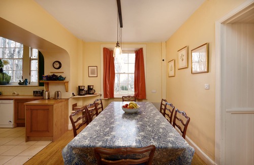 Forres House | Classically beautiful large family friendly retreat, situated on the Moray Firth