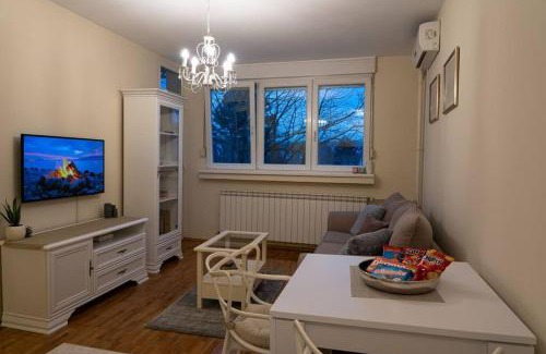 Vozdovac Apartment | Classico apartment Belgrade