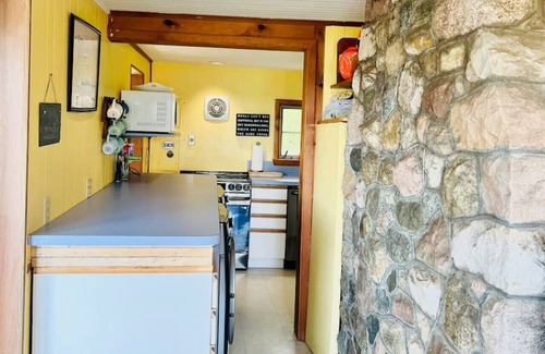 Moravia Cottage | Classmates Cottage on the Cove, Skaneateles Lake!
