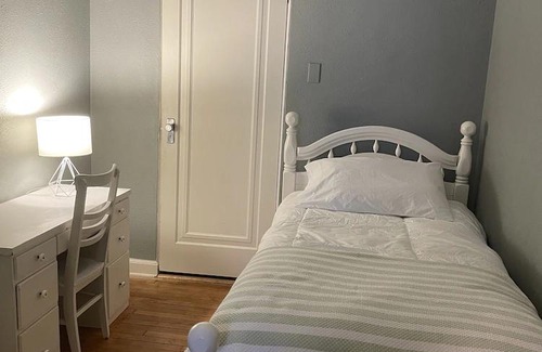 Boone Apartment | Classy Serenity Suite Preferred Partner Rail Explorers, Pets OK
