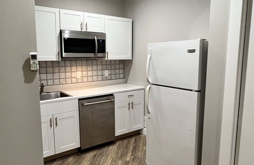 North Austin Civic Association Apartment | Classy studio perfect small apartment