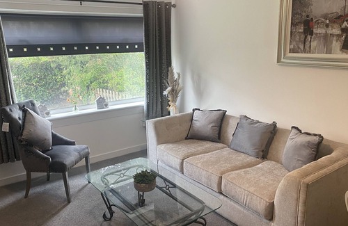 Linthouse Cottage | Clavens House, excellent lower cottage flat