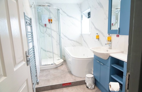 Redcar Hotel | Claxton Hotel