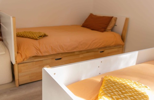 Tarbuck Bay House | Clay Lake House just what you need for a relaxing, cost effective and family friendly holiday.